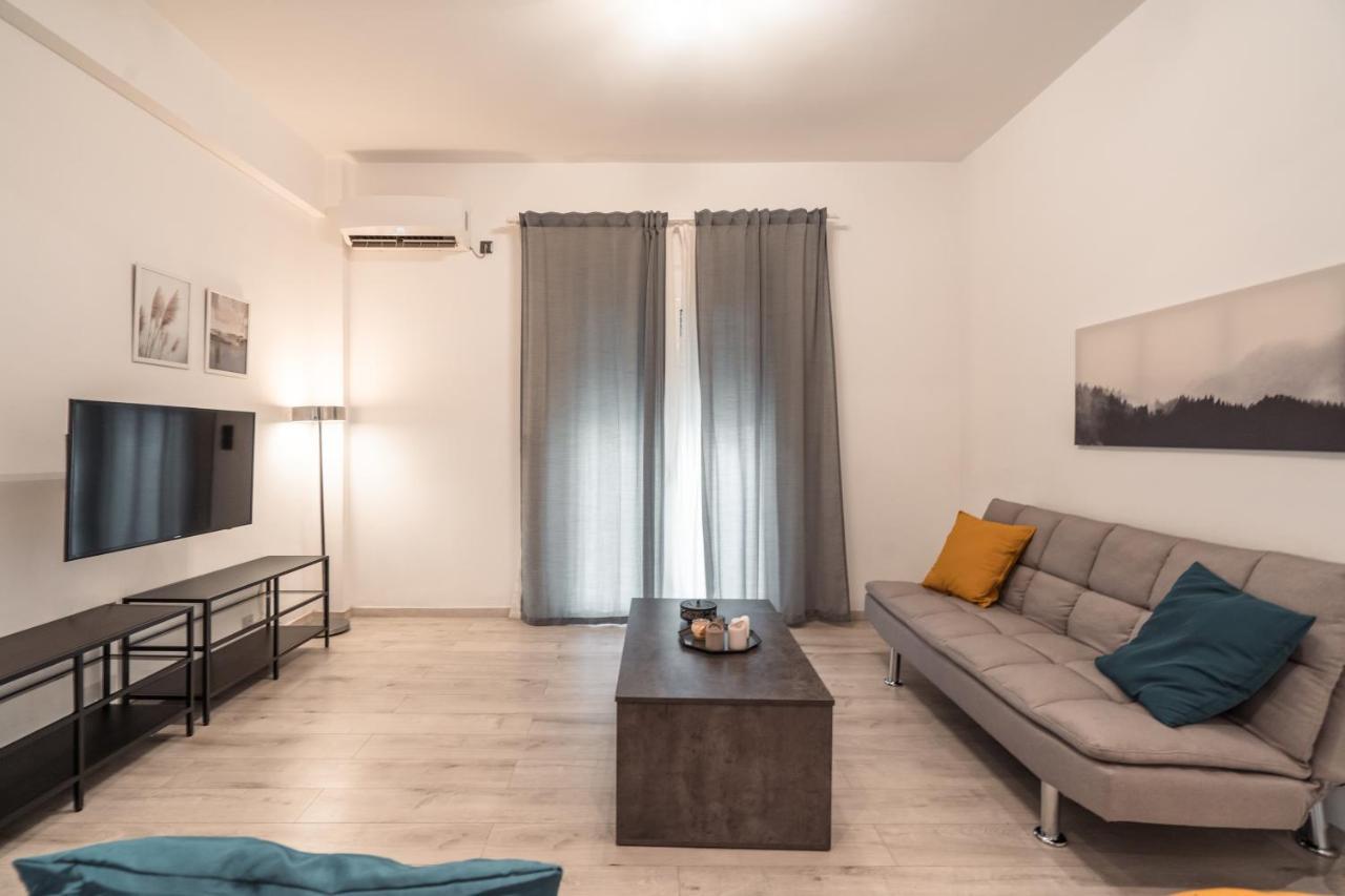 Urban Serenity Gem In Kallithea Neighbourhood! เอเธนส์ ภายนอก รูปภาพ