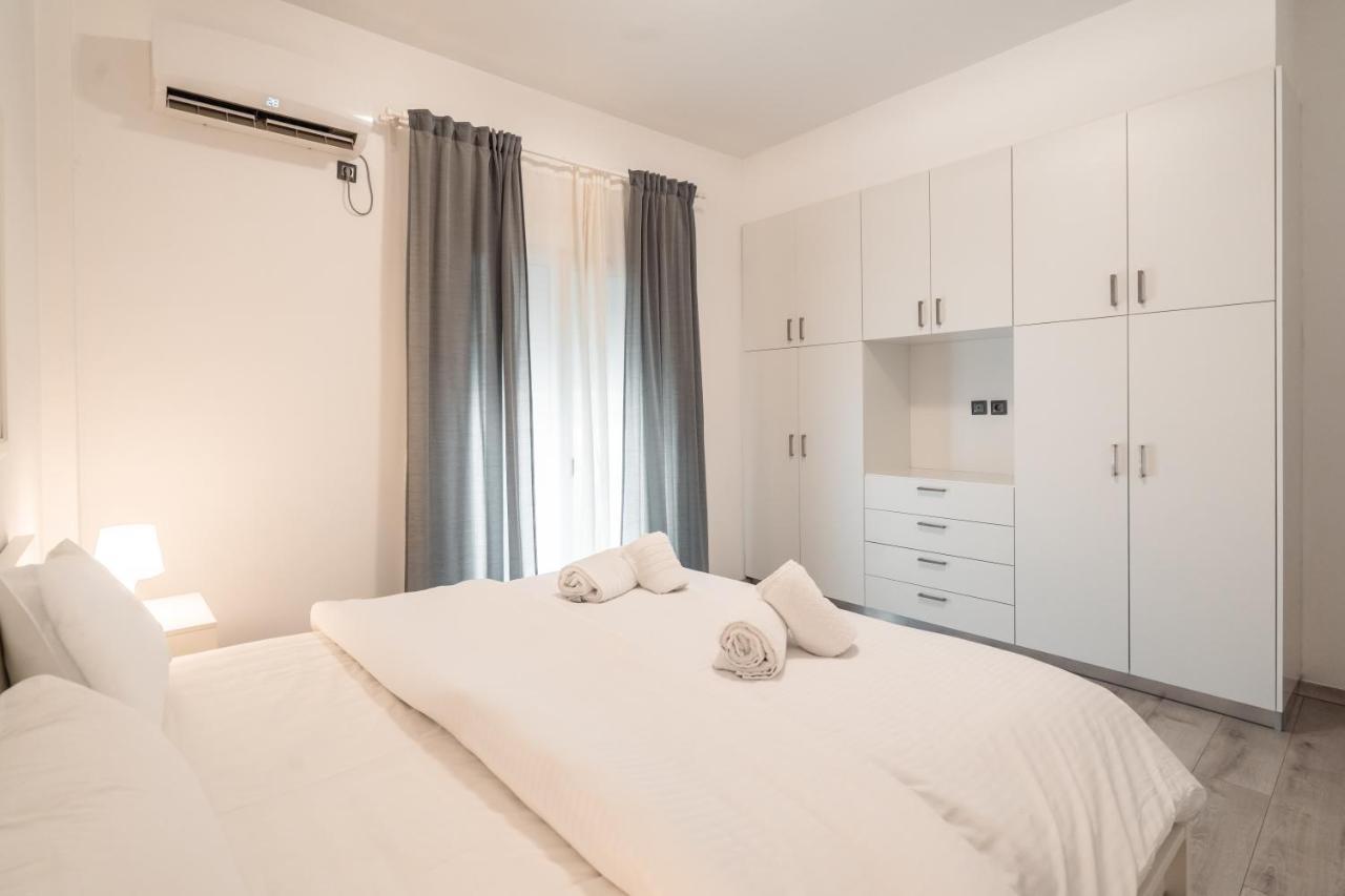 Urban Serenity Gem In Kallithea Neighbourhood! เอเธนส์ ภายนอก รูปภาพ