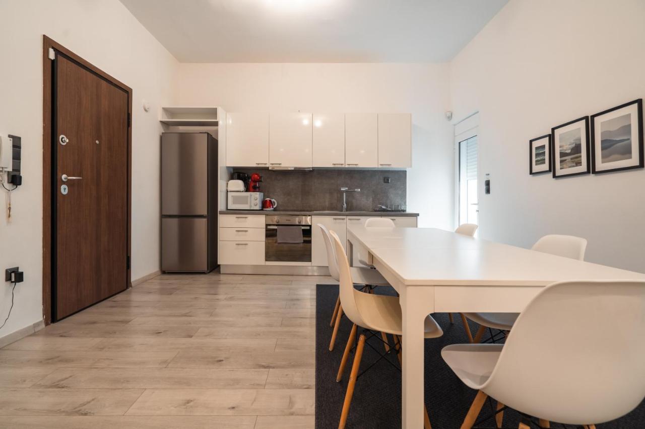 Urban Serenity Gem In Kallithea Neighbourhood! เอเธนส์ ภายนอก รูปภาพ