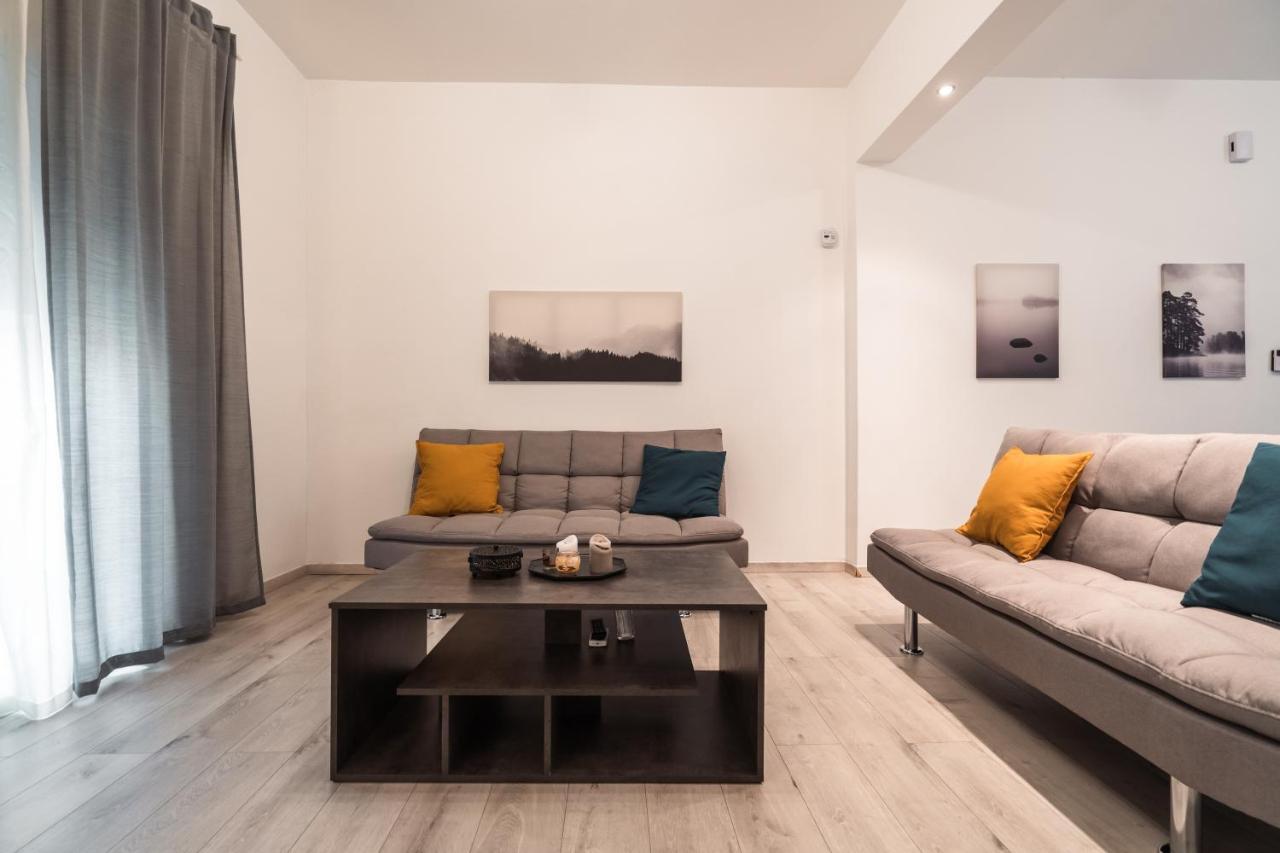 Urban Serenity Gem In Kallithea Neighbourhood! เอเธนส์ ภายนอก รูปภาพ