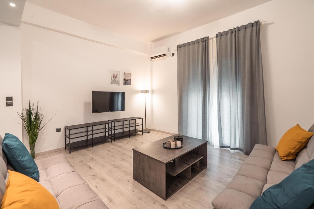 Urban Serenity Gem In Kallithea Neighbourhood! เอเธนส์ ภายนอก รูปภาพ