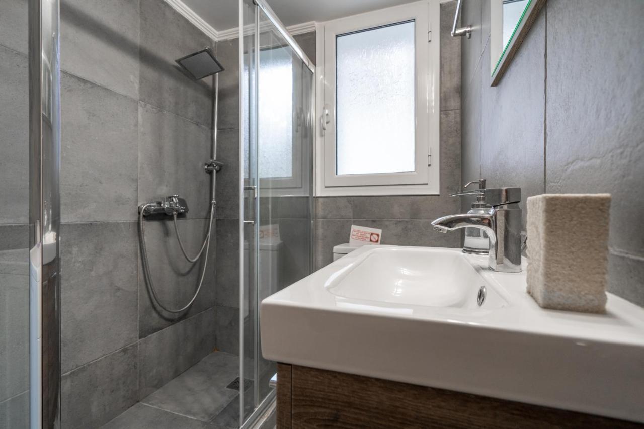 Urban Serenity Gem In Kallithea Neighbourhood! เอเธนส์ ภายนอก รูปภาพ