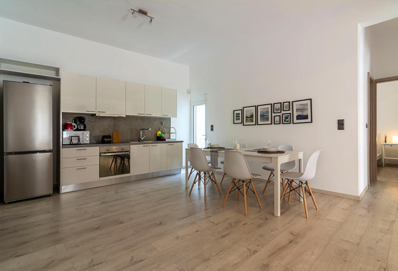 Urban Serenity Gem In Kallithea Neighbourhood! เอเธนส์ ภายนอก รูปภาพ